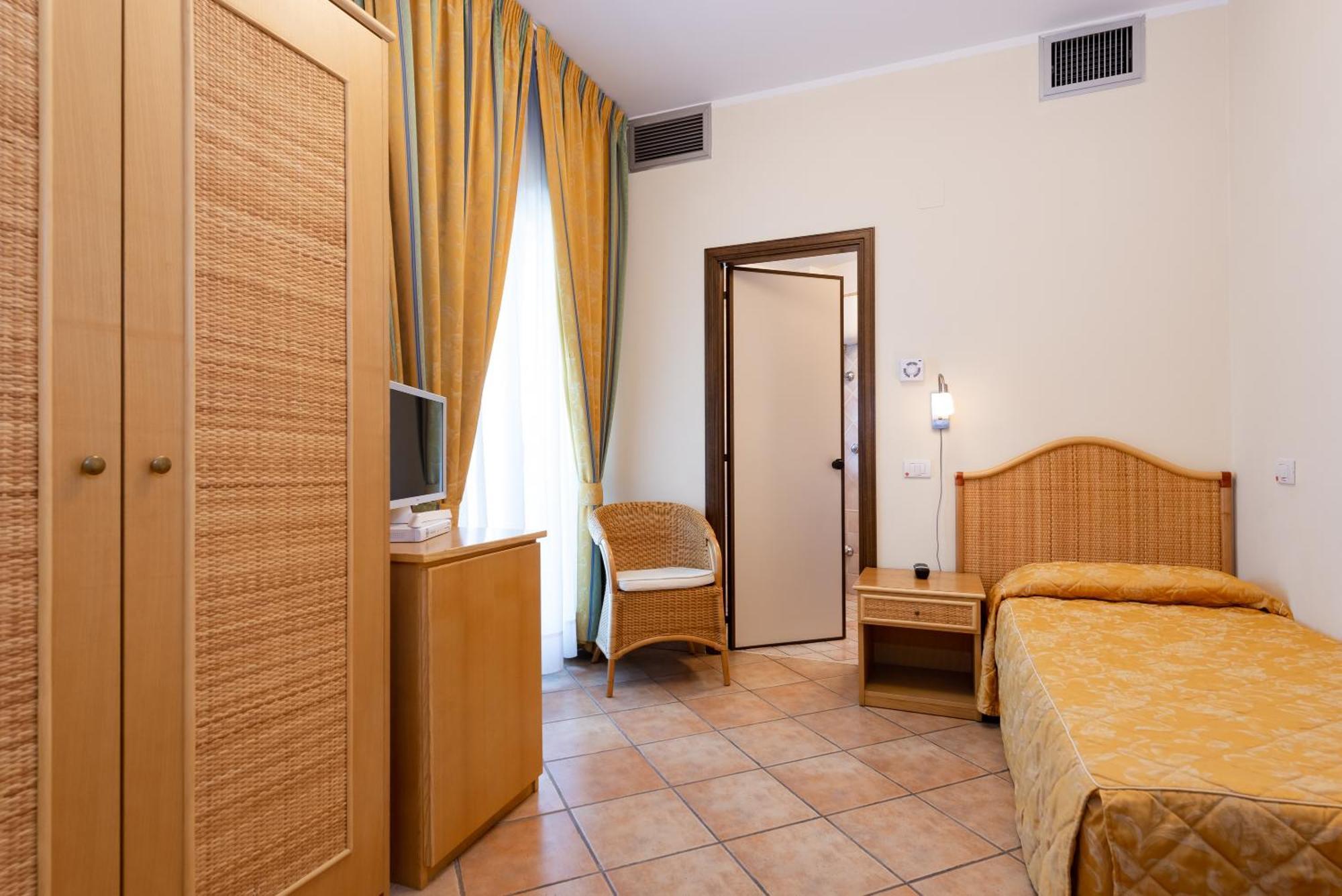 Hotel Il Ceppo Агрополи Екстериор снимка